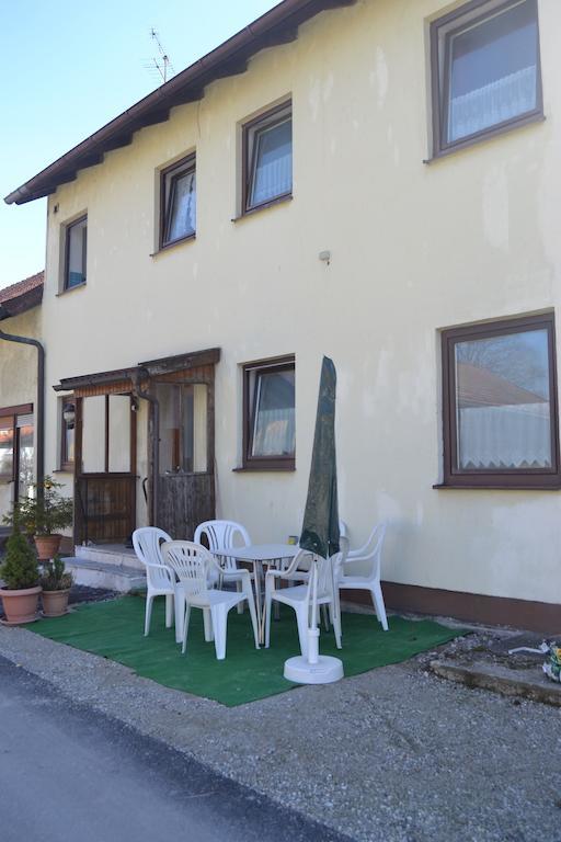 Gastehaus Sebastian Hostal Erding Habitación foto